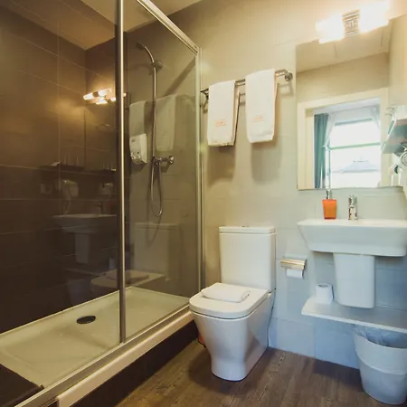 Live Casa de hóspedes 2*