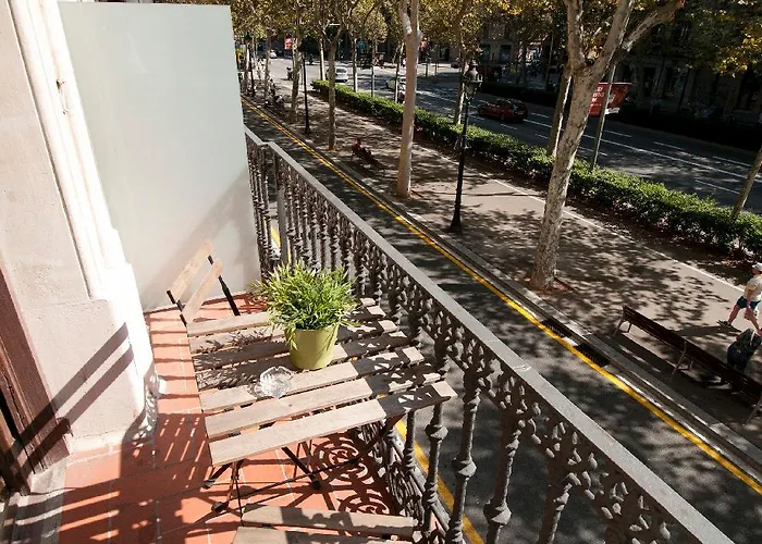 بيت ضيافة ضيافة هوستال لايف برشلونة