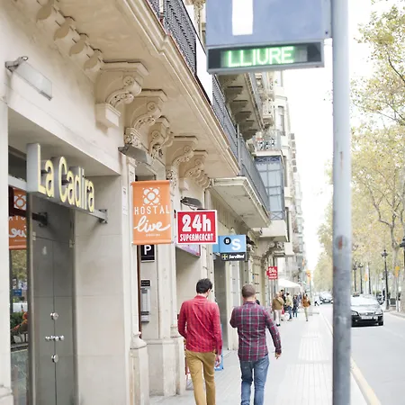بيت ضيافة ضيافة هوستال لايف برشلونة