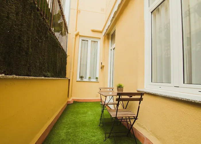 Live 2* ברצלונה